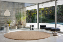 "Finlandesa Alta" Circle Rug