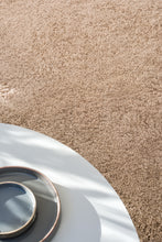 "Finlandesa Alta" Circle Rug