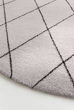 Ania 04 Circle Rug