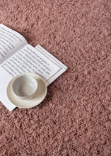 "Finlandesa Alta" Circle Rug