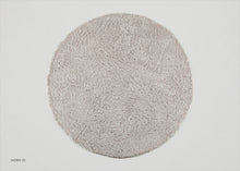 "Finlandesa Alta" Circle Rug
