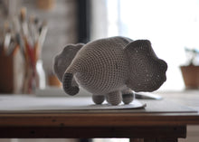 "Farnese Elephant" Mat